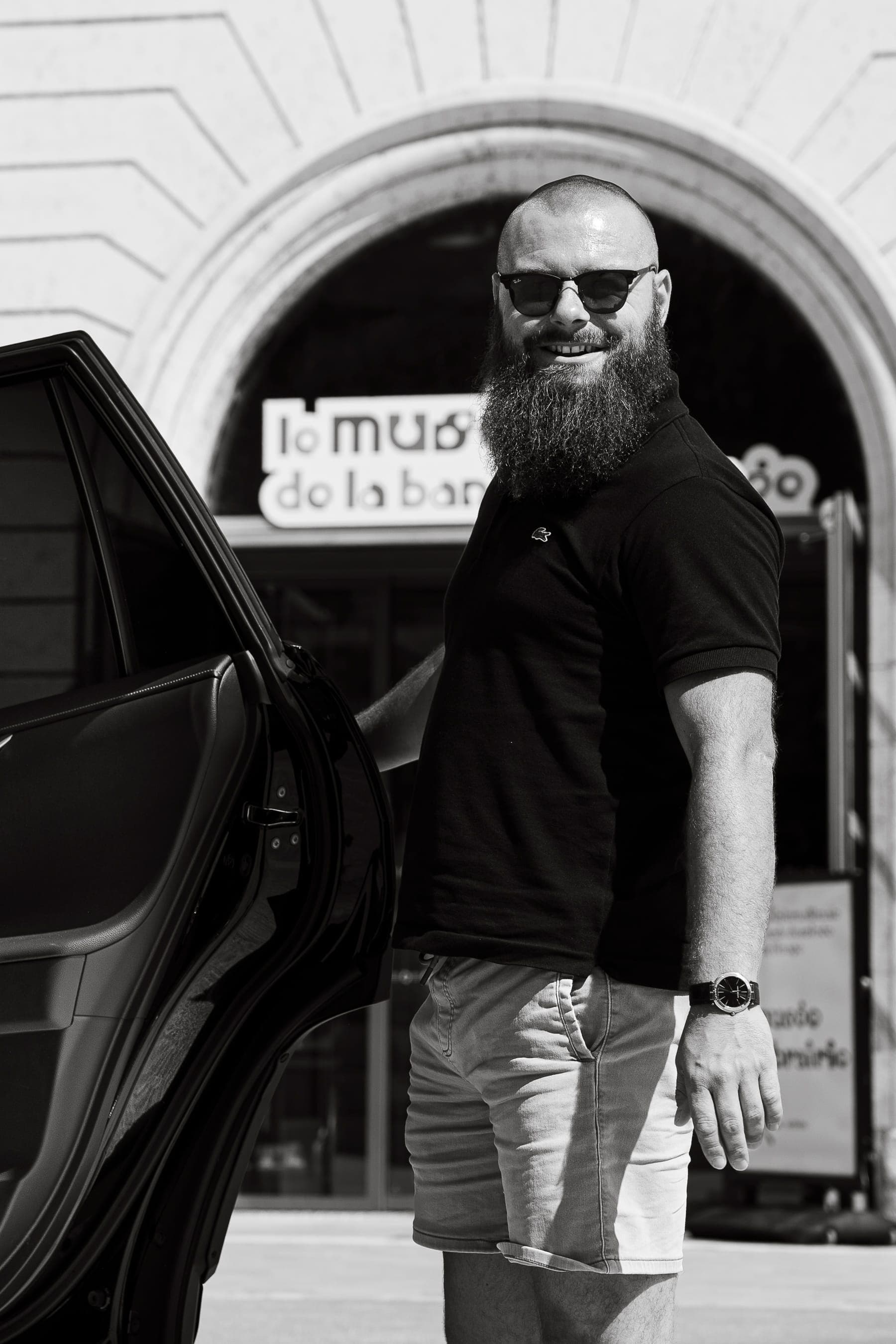 Chauffeur privé à Angoulême, à l'heure ou à la journée.
